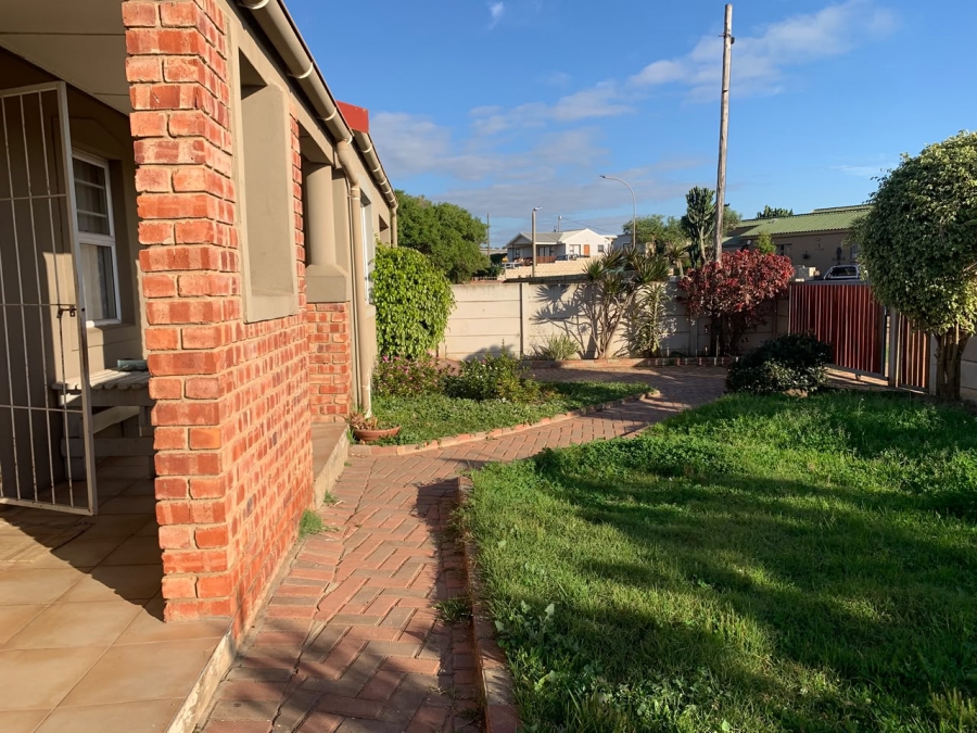 3 Bedroom Property for Sale in Pellsrus Eastern Cape